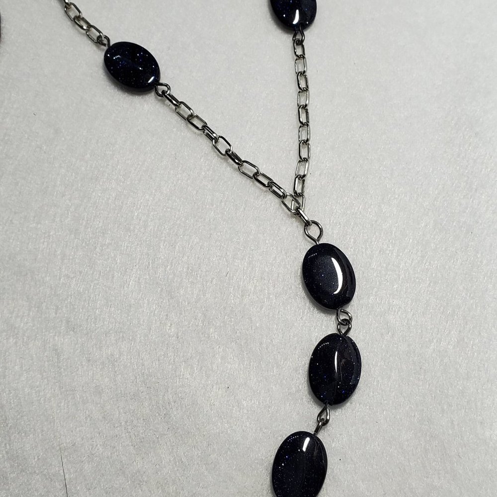 Necklace & Earrings - Picture 2 of 6